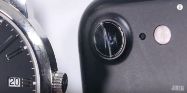 Apple utilizza veramente il vetro zaffiro per la sua fotocamera? (VIDEO)